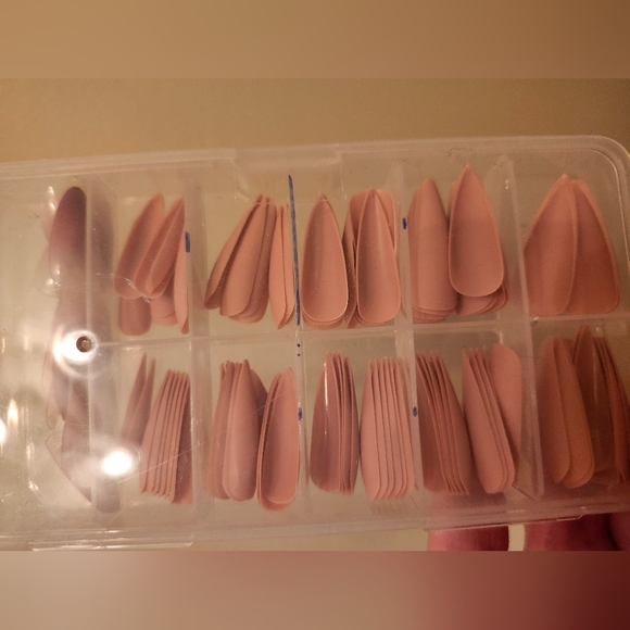 Press On Nail Sets - Picture 2 of 3